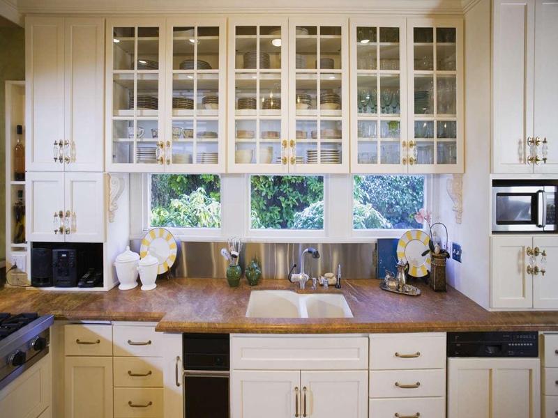 glass front kitchen cabinet