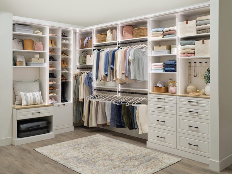 Classic Shaker Style White Lacquered Walk In Solid Wood Wardrobe