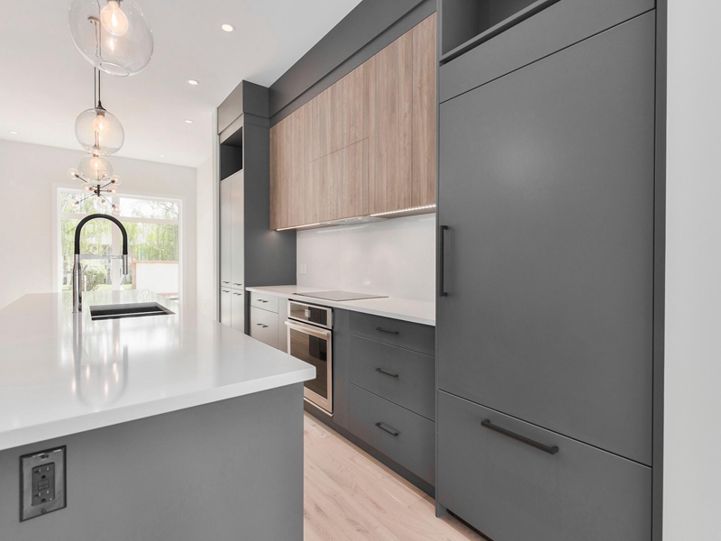 monochromatic color of kitchen cabinet