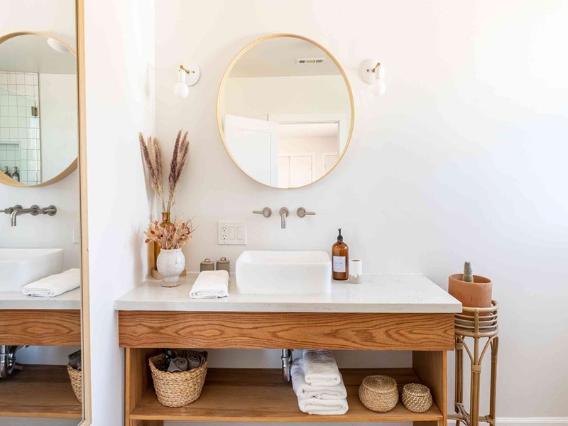 storage of bathroom vanity