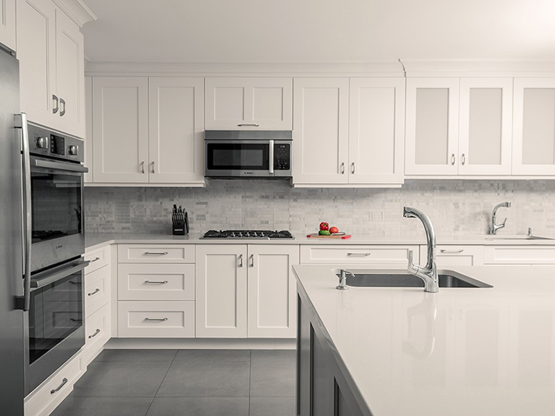 White Kitchen cabinets