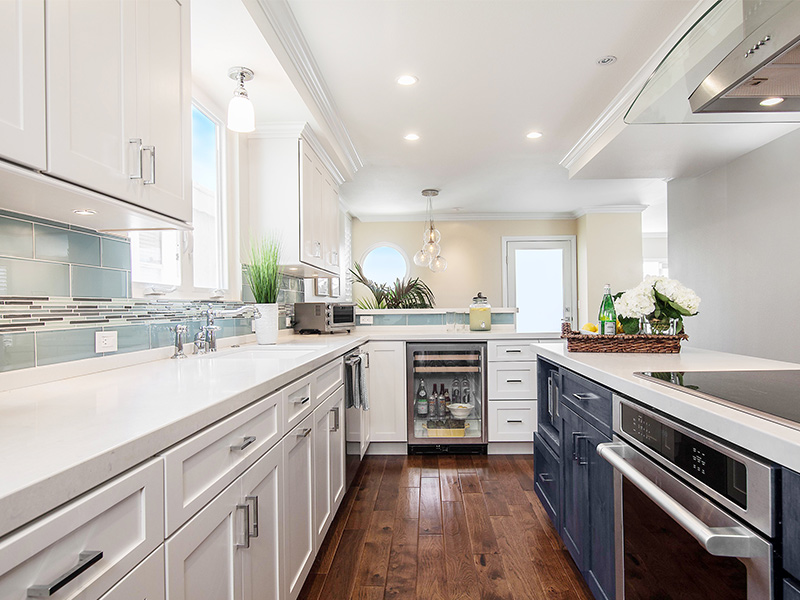 Solid Wood​ Kitchen Cabinet
