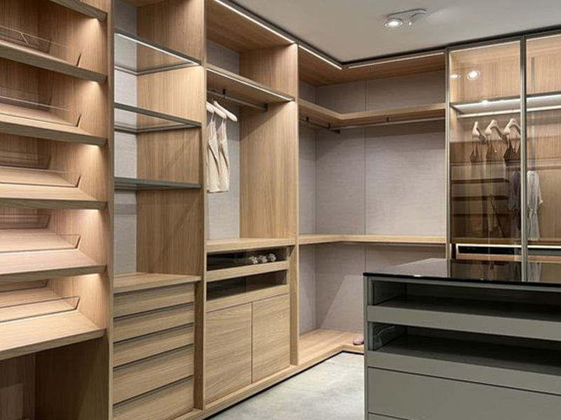 flexible family closet storage