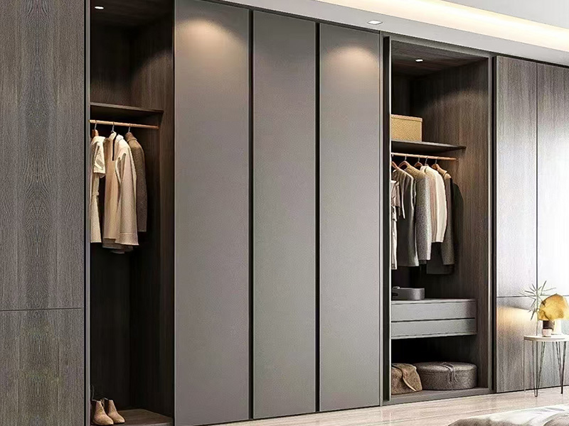 Smart Small Bedroom Wardrobe Solutions to Maximize Space