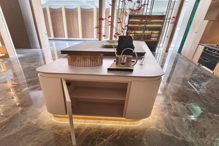 YALIG NEW SHOWROOM- LACQUER FINISHED SEMICIRCLE KITCHEN ISLAND